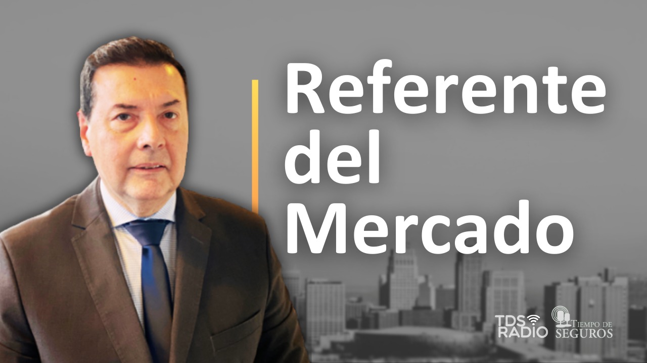 También contamos con la visita en estudios del Lic. Carlos Salinas, Director en Moneyfi, Presidente de Galdas S.A. y Director de la Cámara de Reaseguros de Argentina, para que nos cuente de su reciente participación en la XV Cumbre Iberoamericana del Seguro en Santa Cruz de la Sierra.